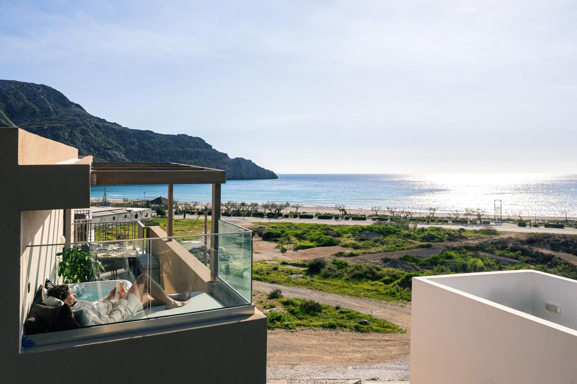 Ririka Beach Living, New Feel-At-Home Luxury Suites Plakiász Kültér fotó
