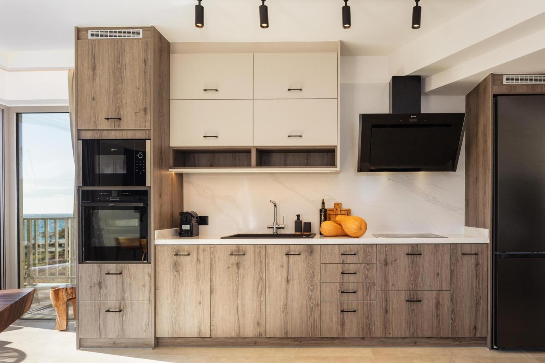 Ririka Beach Living, New Feel-At-Home Luxury Suites Plakiász Kültér fotó