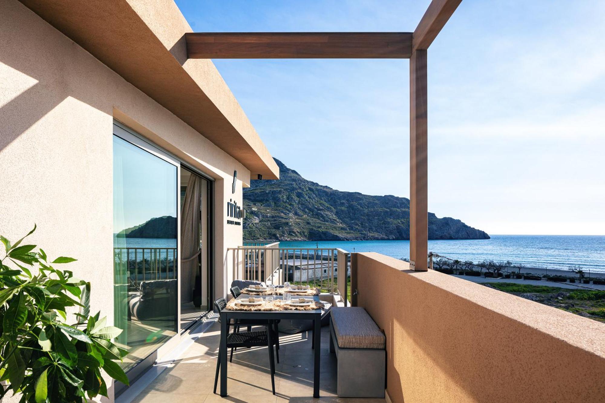 Ririka Beach Living, New Feel-At-Home Luxury Suites Plakiász Kültér fotó