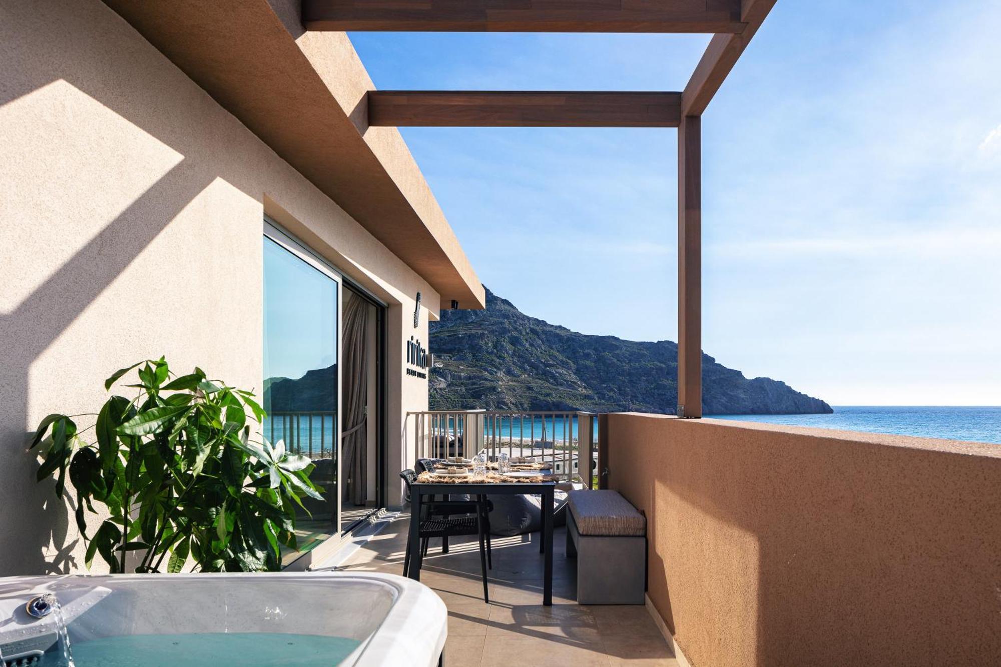 Ririka Beach Living, New Feel-At-Home Luxury Suites Plakiász Kültér fotó