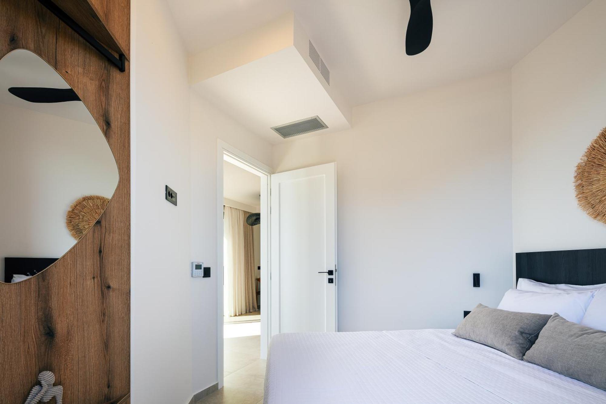 Ririka Beach Living, New Feel-At-Home Luxury Suites Plakiász Kültér fotó