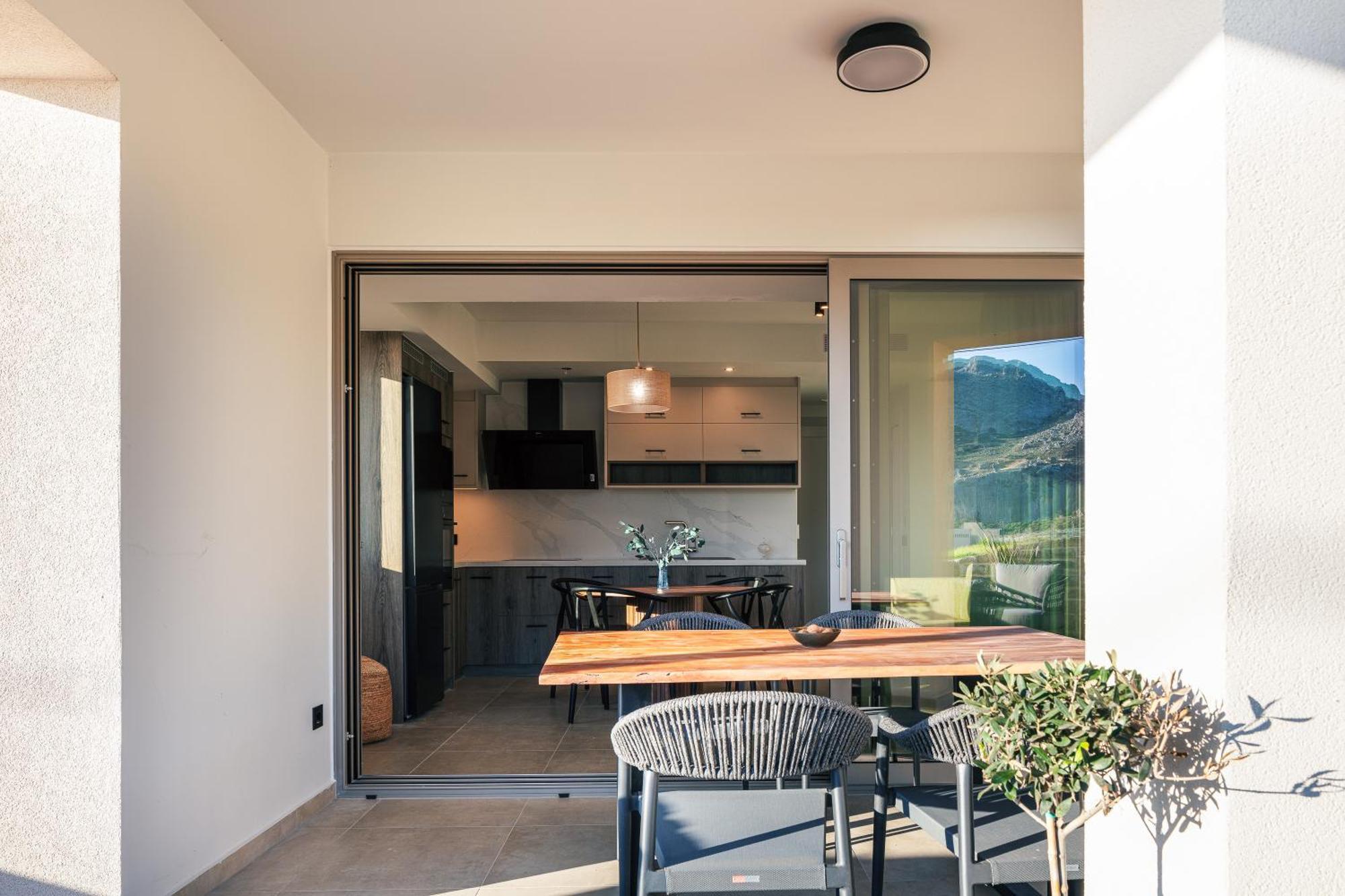 Ririka Beach Living, New Feel-At-Home Luxury Suites Plakiász Kültér fotó