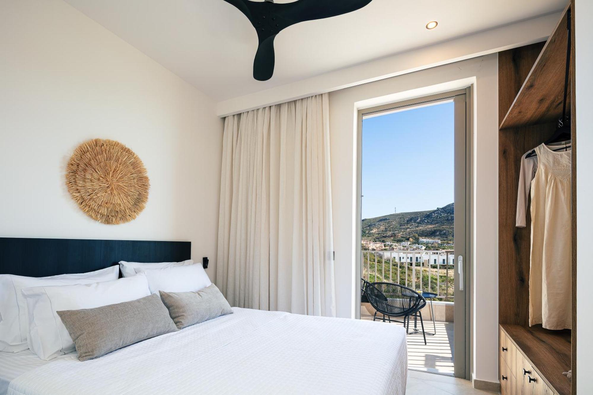 Ririka Beach Living, New Feel-At-Home Luxury Suites Plakiász Kültér fotó