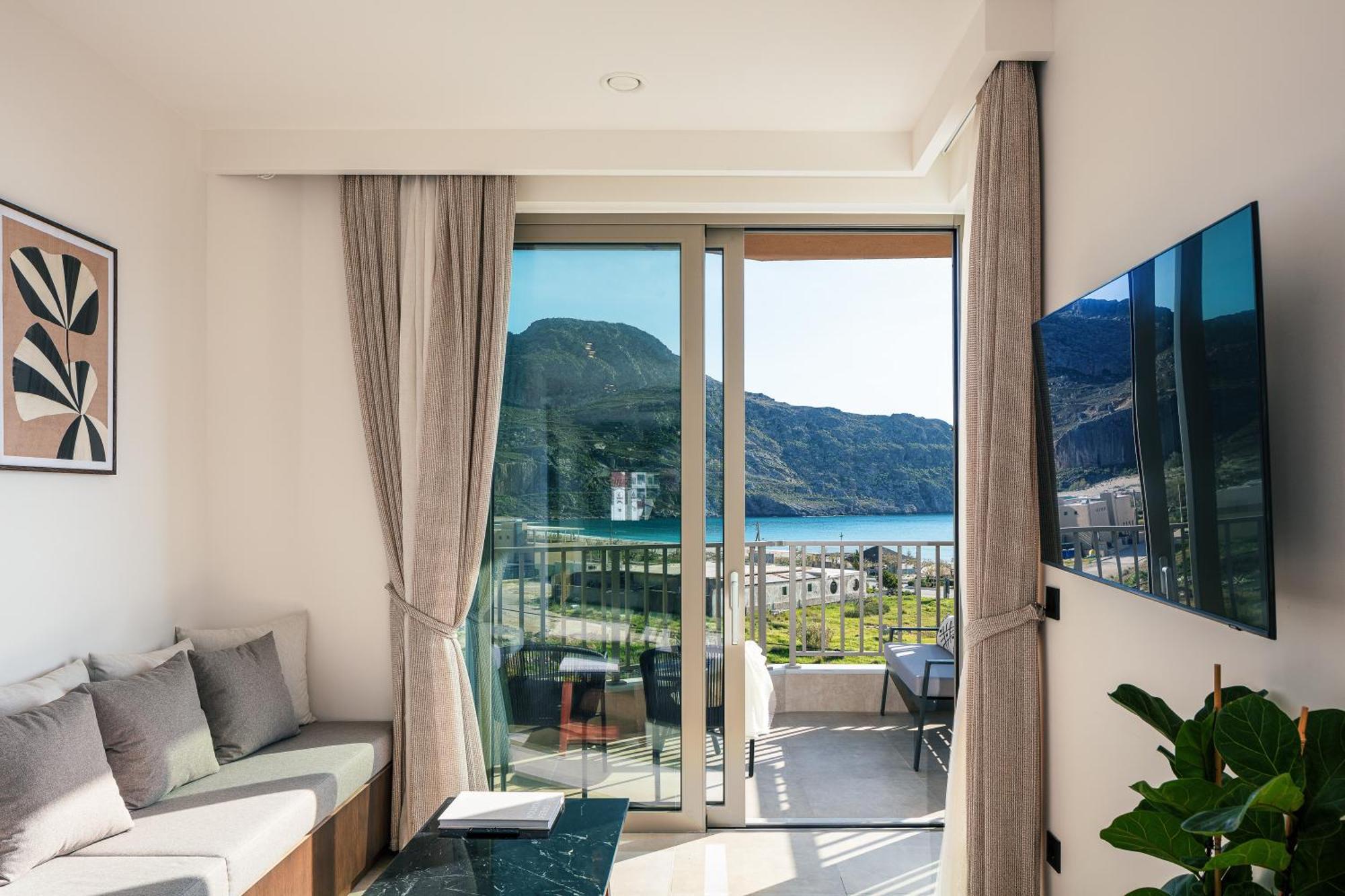 Ririka Beach Living, New Feel-At-Home Luxury Suites Plakiász Kültér fotó